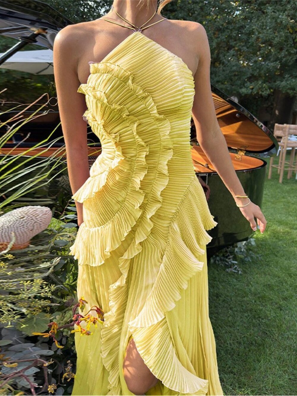 Yellow Elegant Women's Pleated Maxi Dress Halter
